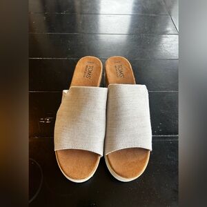 TOMS Casual Slides
